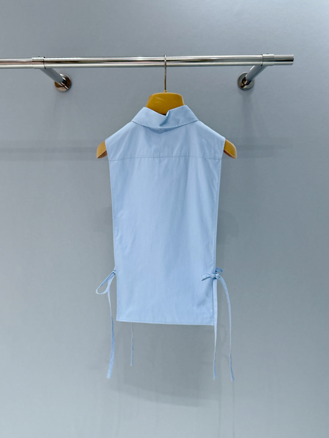 MIUMIU 26S SLEEVELESS SHIRT 905