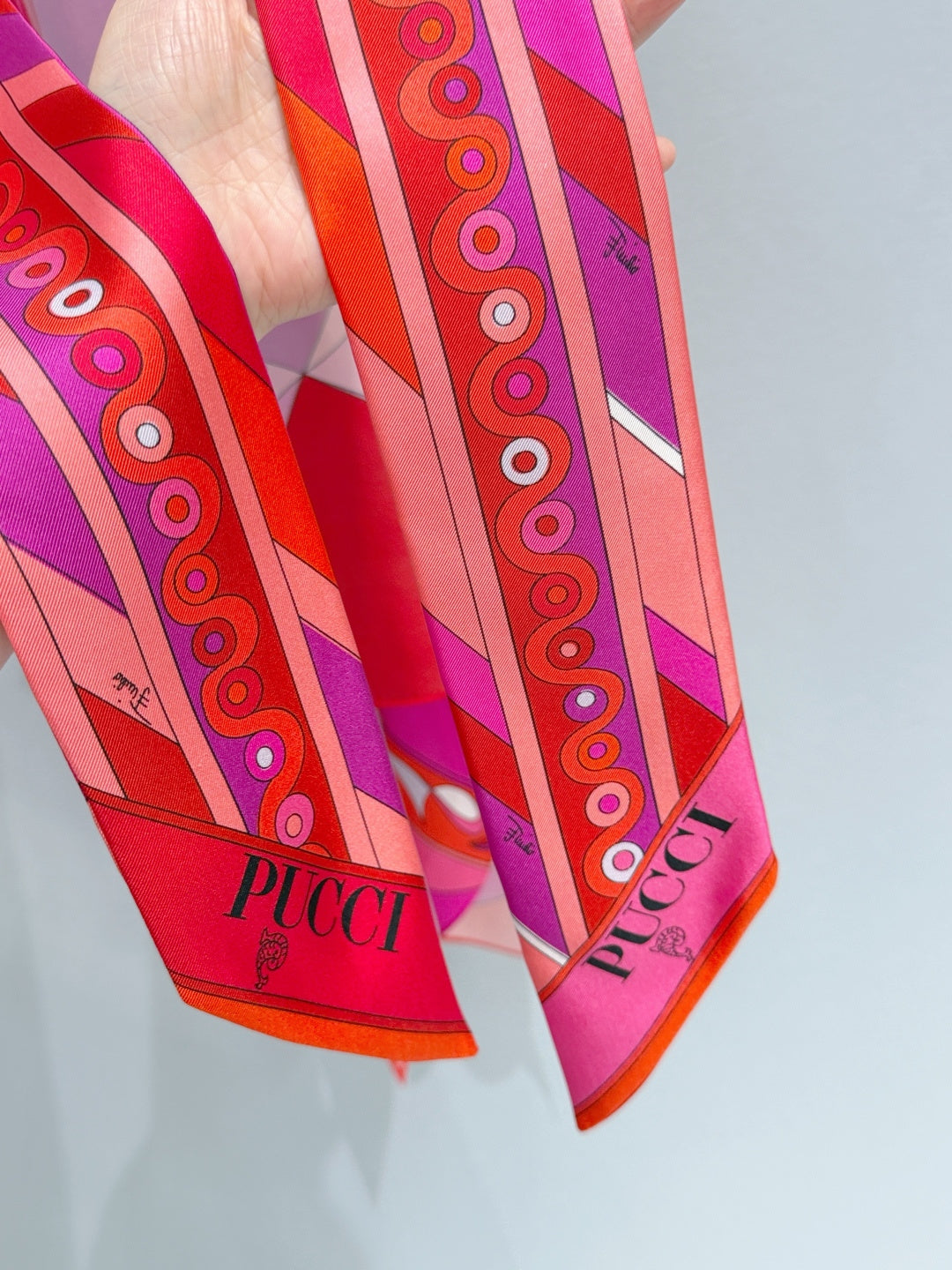 PUCCI 26S SCARF TOP IN PINK AND RED PRINTED SILK