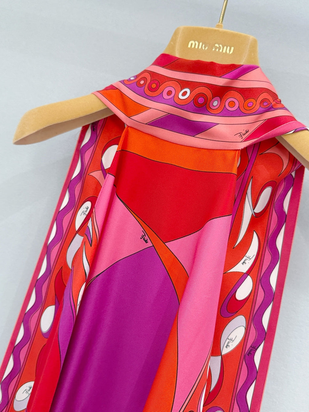 PUCCI 26S SCARF TOP IN PINK AND RED PRINTED SILK