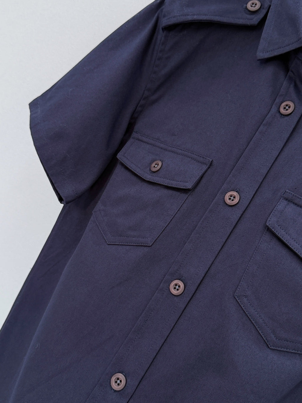 PRADA 26S SHORT-SLEEVE SHIRT STYLE 883