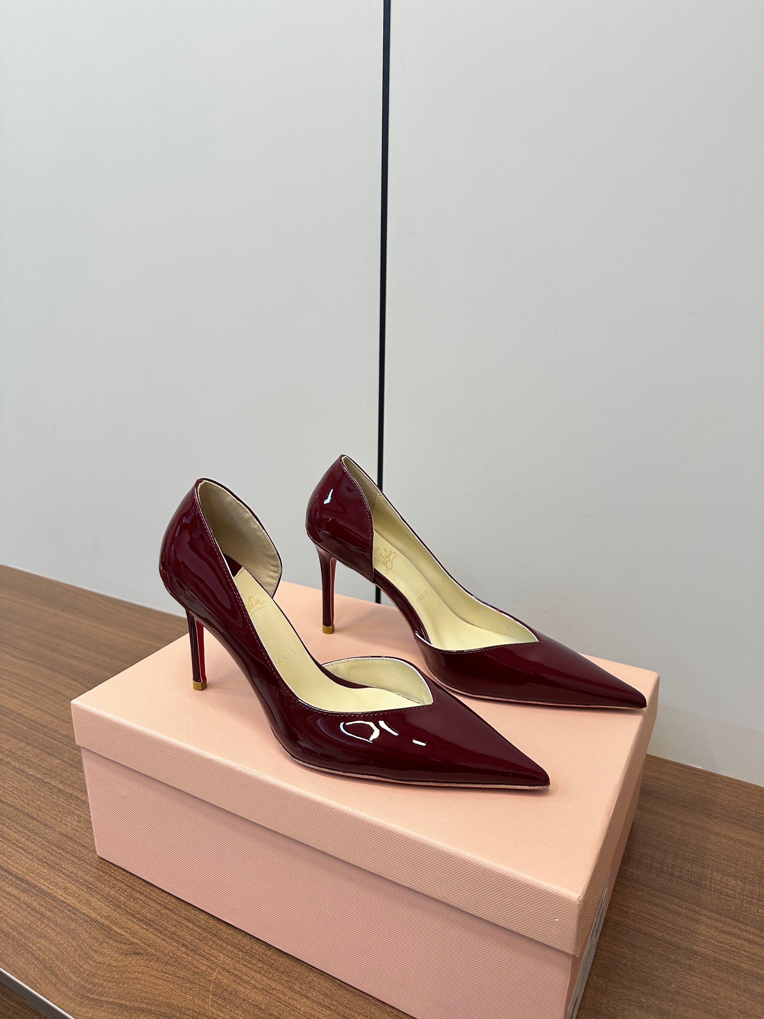 IRIZA PUMPS 85MM IN BURGUNDY PATENT CALFSKIN
