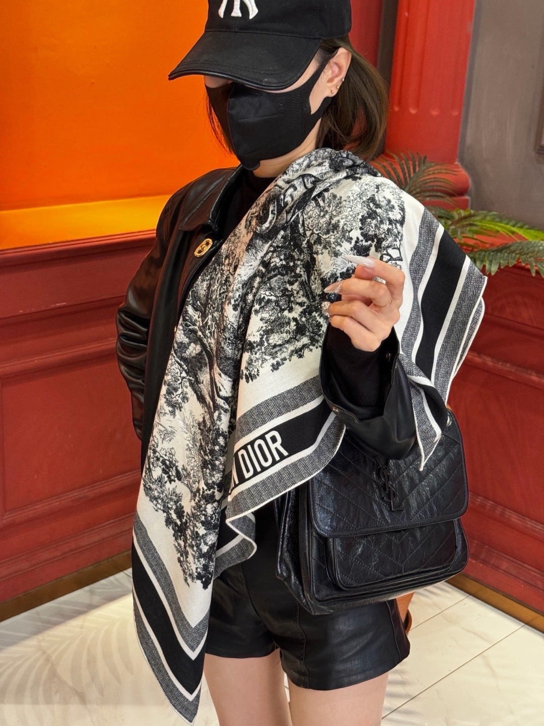 DIOR 26S SCARF 110CM IN WOOL & CASHMERE 300235