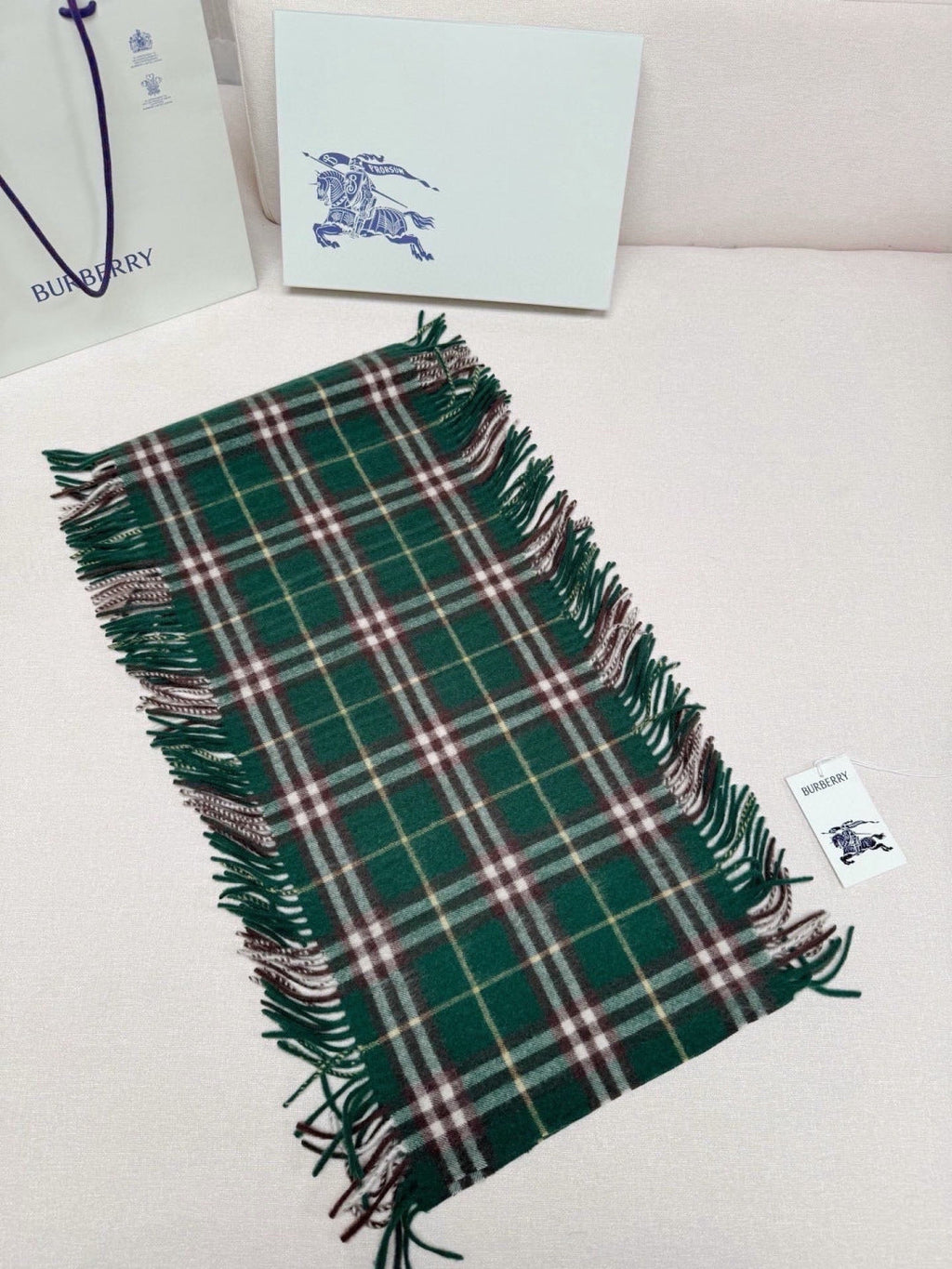 BURBERRY 26S SCARF 155CM IN CASHMERE 309949