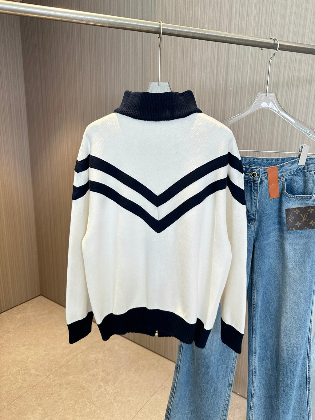 LV 25S PEACOAT 0165