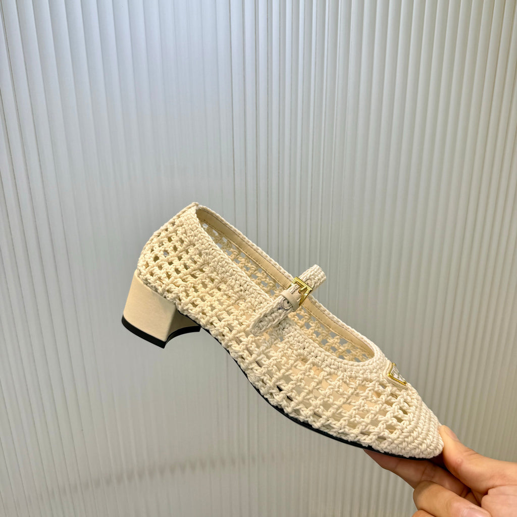 PRADA 26S LOGO PLAQUE CROCHET MARY JANE PUMPS 50MM IN IVORY WHITE WOVEN FIBER