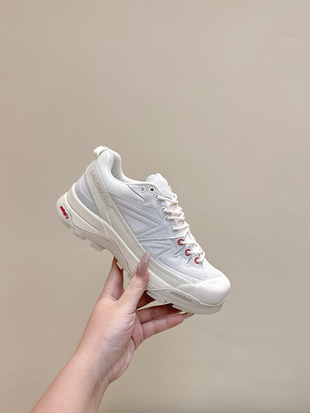 ALO 25S SALOMON X-ALP PANHUI SNEAKER IN WHITE SUEDE
