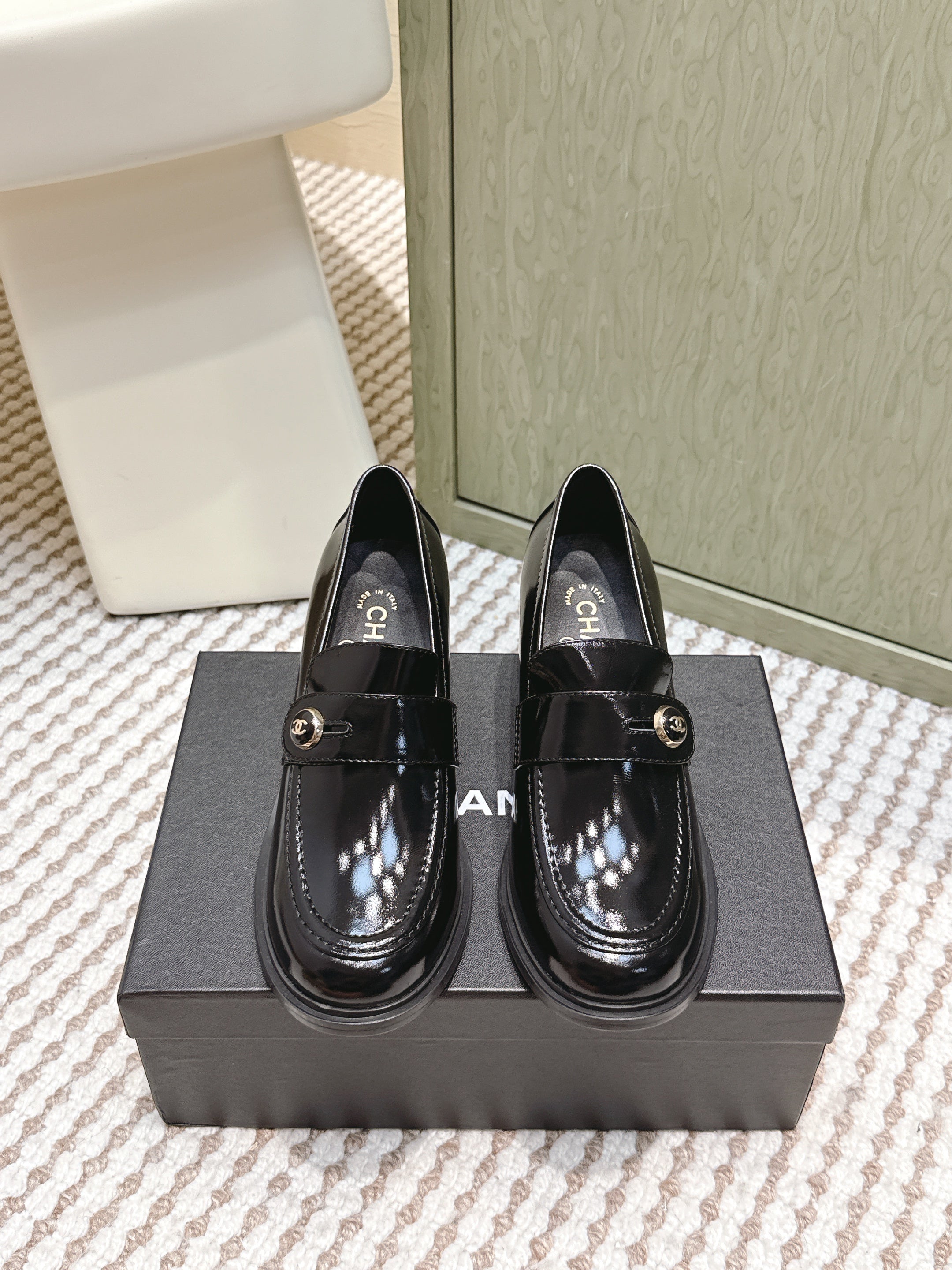 CHANEL 25S GODDESS MOCCASIN LOAFERS 65MM IN BLACK GLOSSY CALFSKIN GOLD HARDWARE