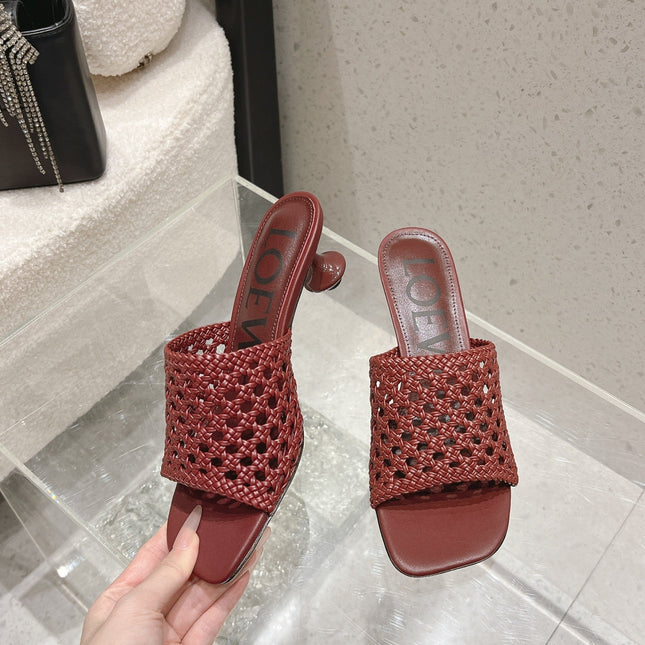 LOEWE 26S WOVEN HEEL SANDALS 50 MM IN DARK RED LAMBSKIN