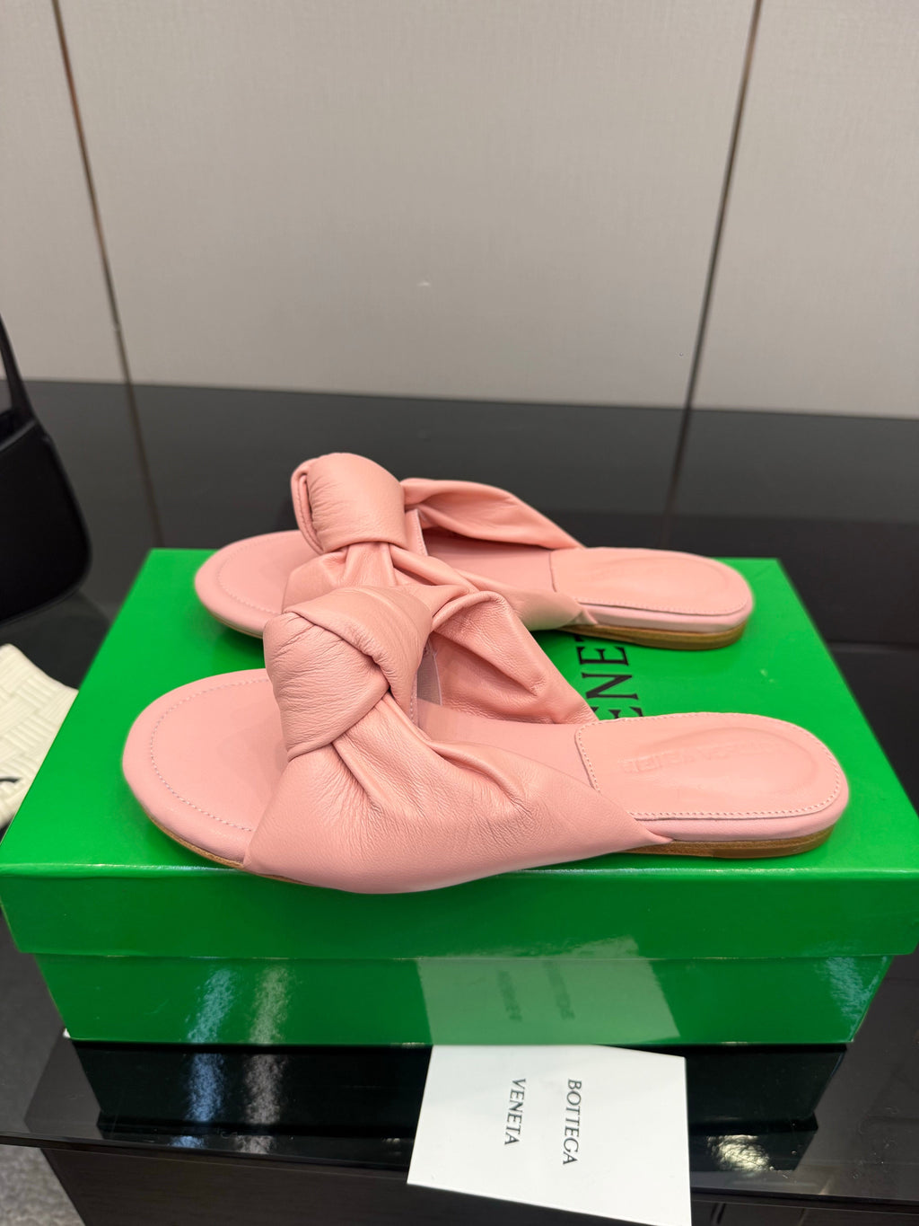 BOTTEGA VENETA 26S SLIDE SANDALS IN PASTEL PINK LAMBSKIN