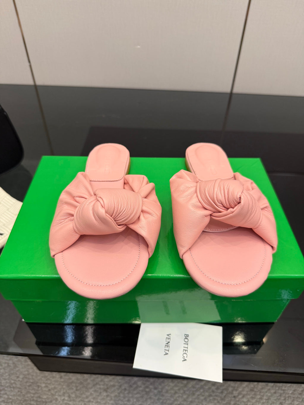 BOTTEGA VENETA 26S SLIDE SANDALS IN PASTEL PINK LAMBSKIN