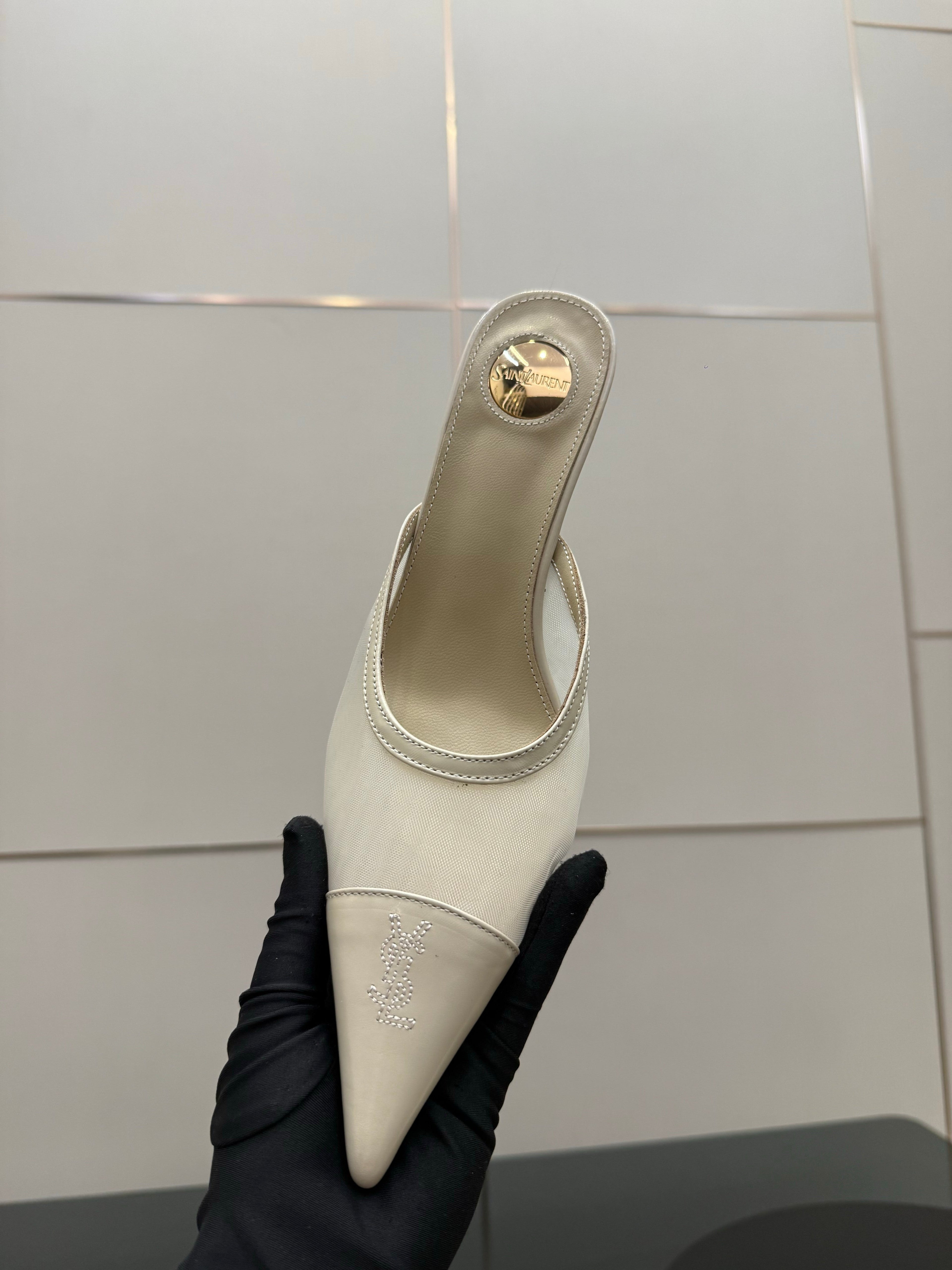 YSL 26S HIGH-HEEL MULES IN BEIGE CALFSKIN AND MESH FABRIC