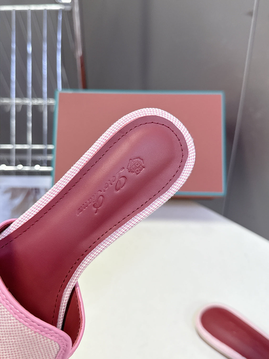 LP 26S SLIDES IN LIGHT PINK CANVAS AND CALFSKIN