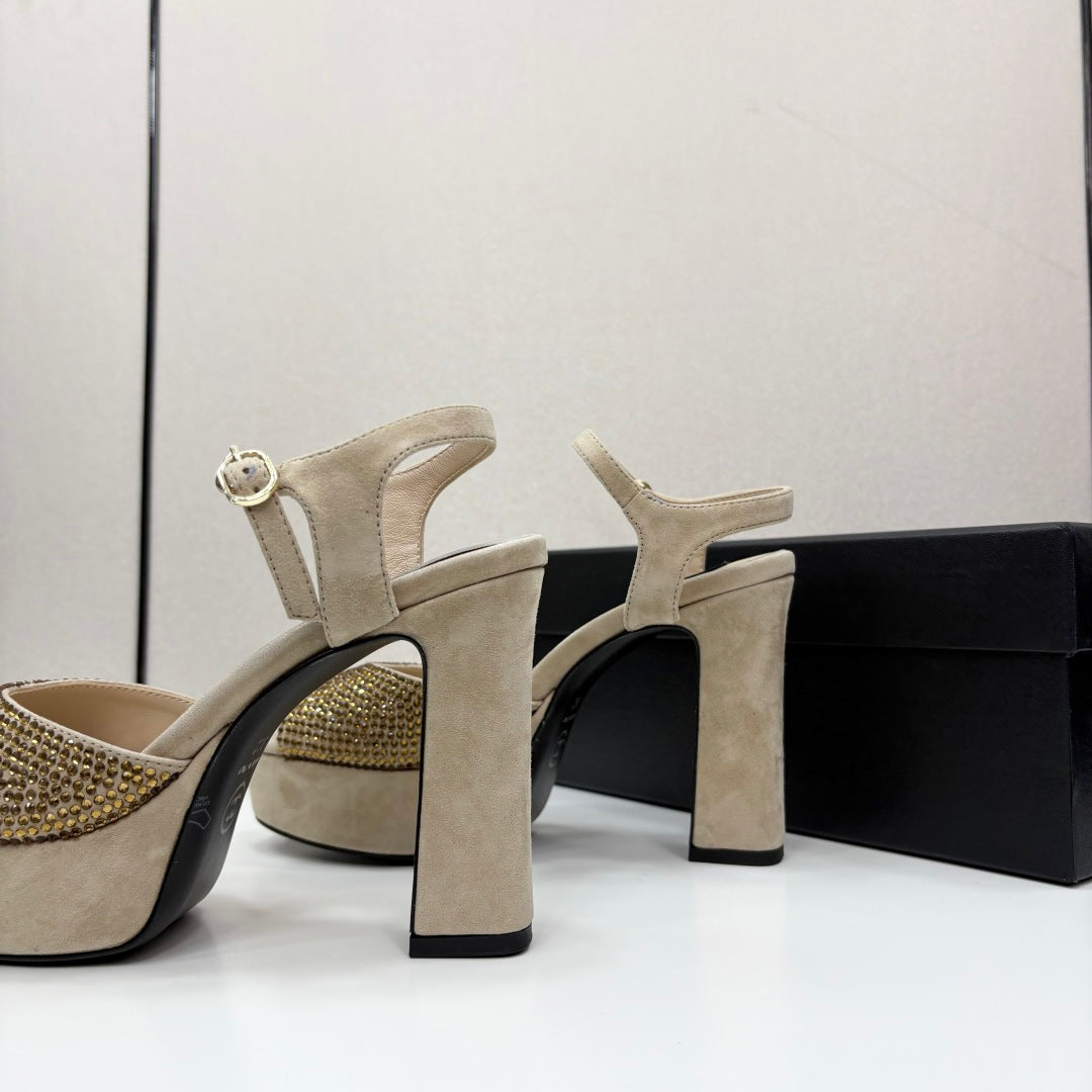 CC HEEL SANDAL 25S IN BEIGE SUEDE WITH CRYSTAL