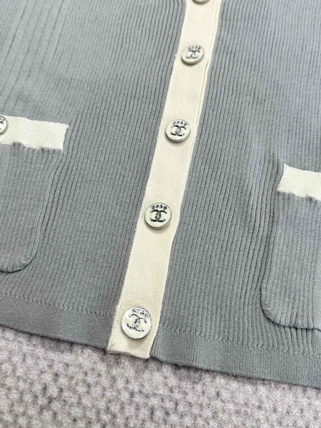 CHANEL CARDIGAN STYLE 95