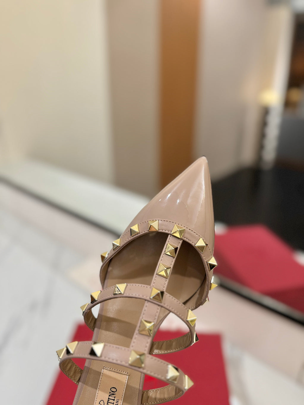 VALENTINO 26S STUDDED HEELED MULES 50 MM IN NUDE PATENT CALFSKIN