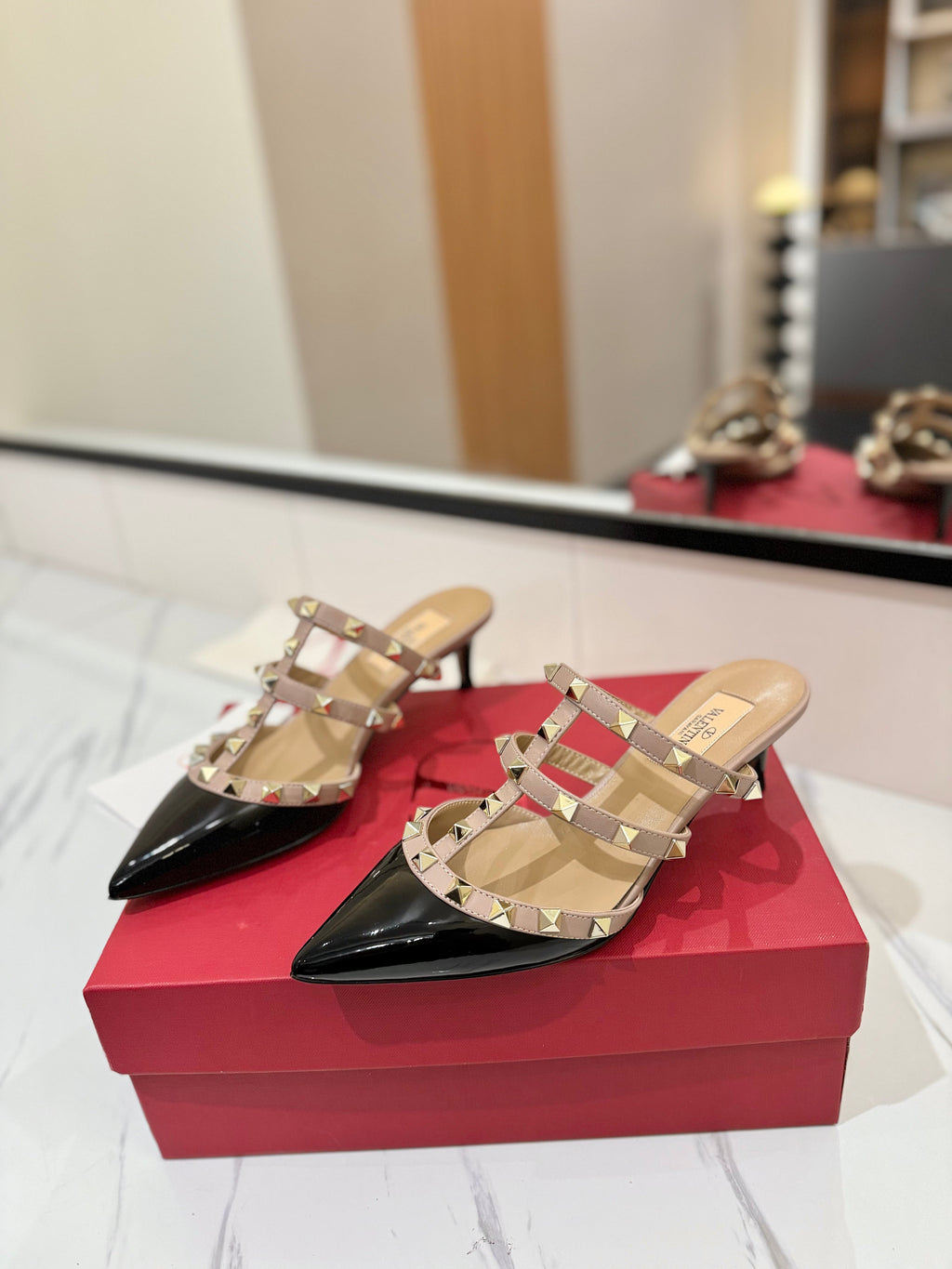 VALENTINO 26S STUDDED HEELED MULES 50 MM IN BLACK PATENT CALFSKIN