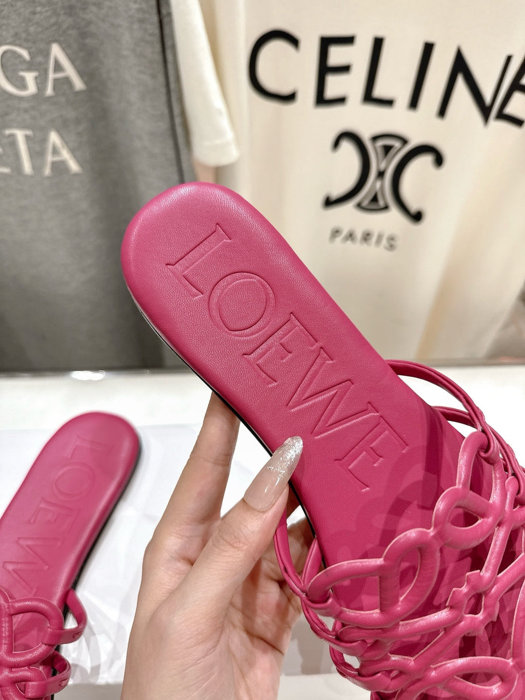 LOEWE 26S PETAL ANAGRAM SLIDE IN DARK ROSE PINK CALFSKIN