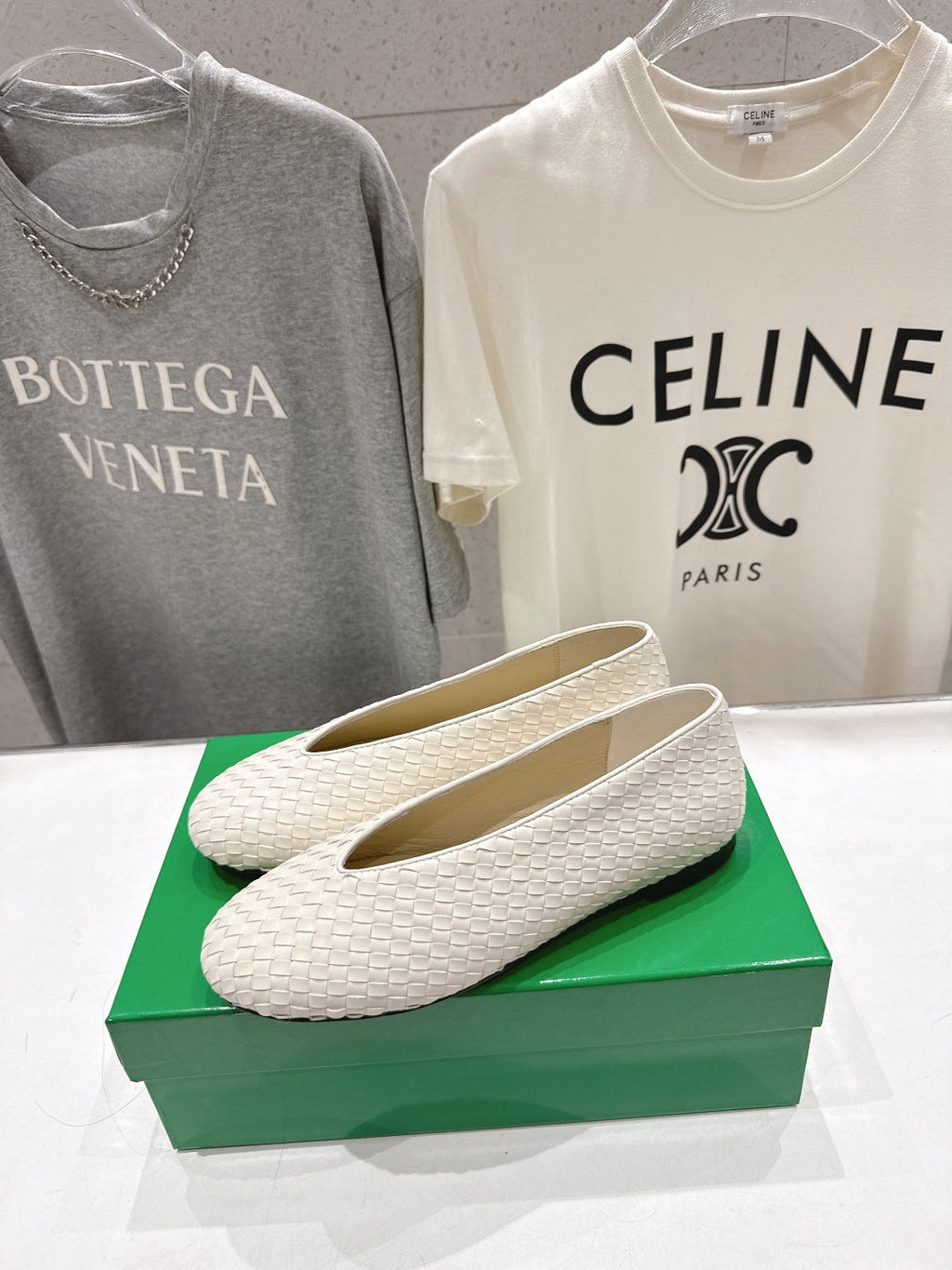 BOTTEGA VENETA 26S BALLET FLATS IN OFF-WHITE WOVEN LAMBSKIN