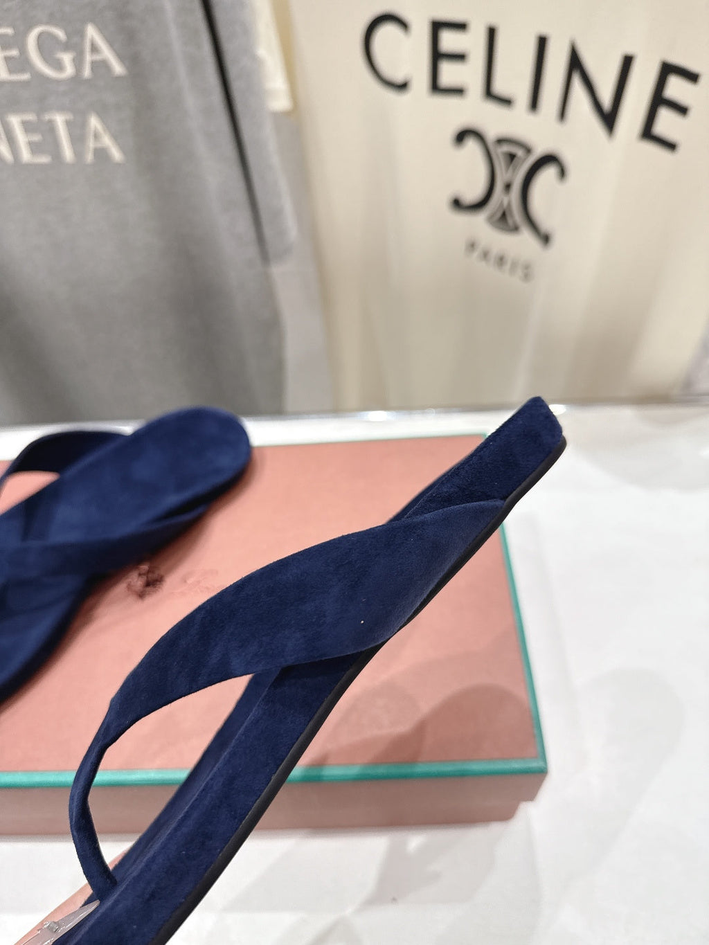 LP 26S THONG SANDALS IN NAVY BLUE SUEDE