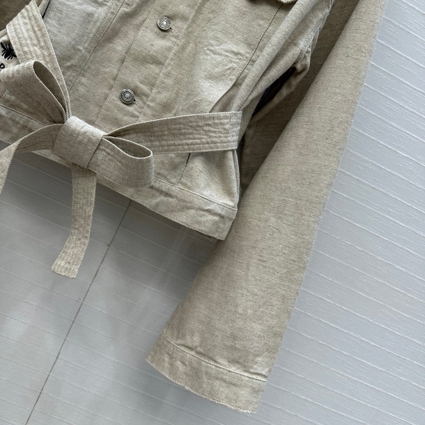 DIOR LIGHT BEIGE SHORT TRENCH COAT WITH NATURAL WAIST TIE