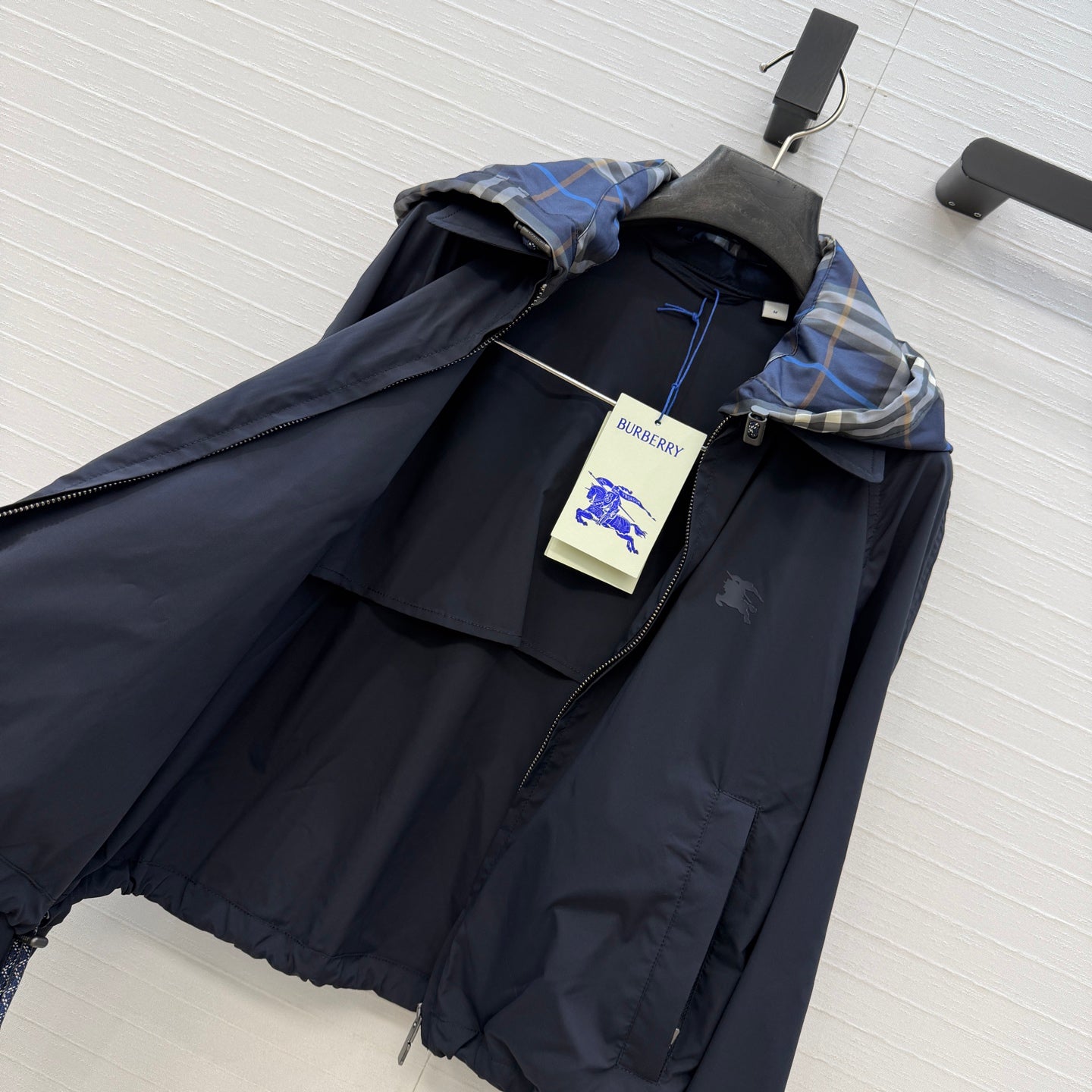 BURBERRY 26S LIGHTWEIGHT JACKET 366