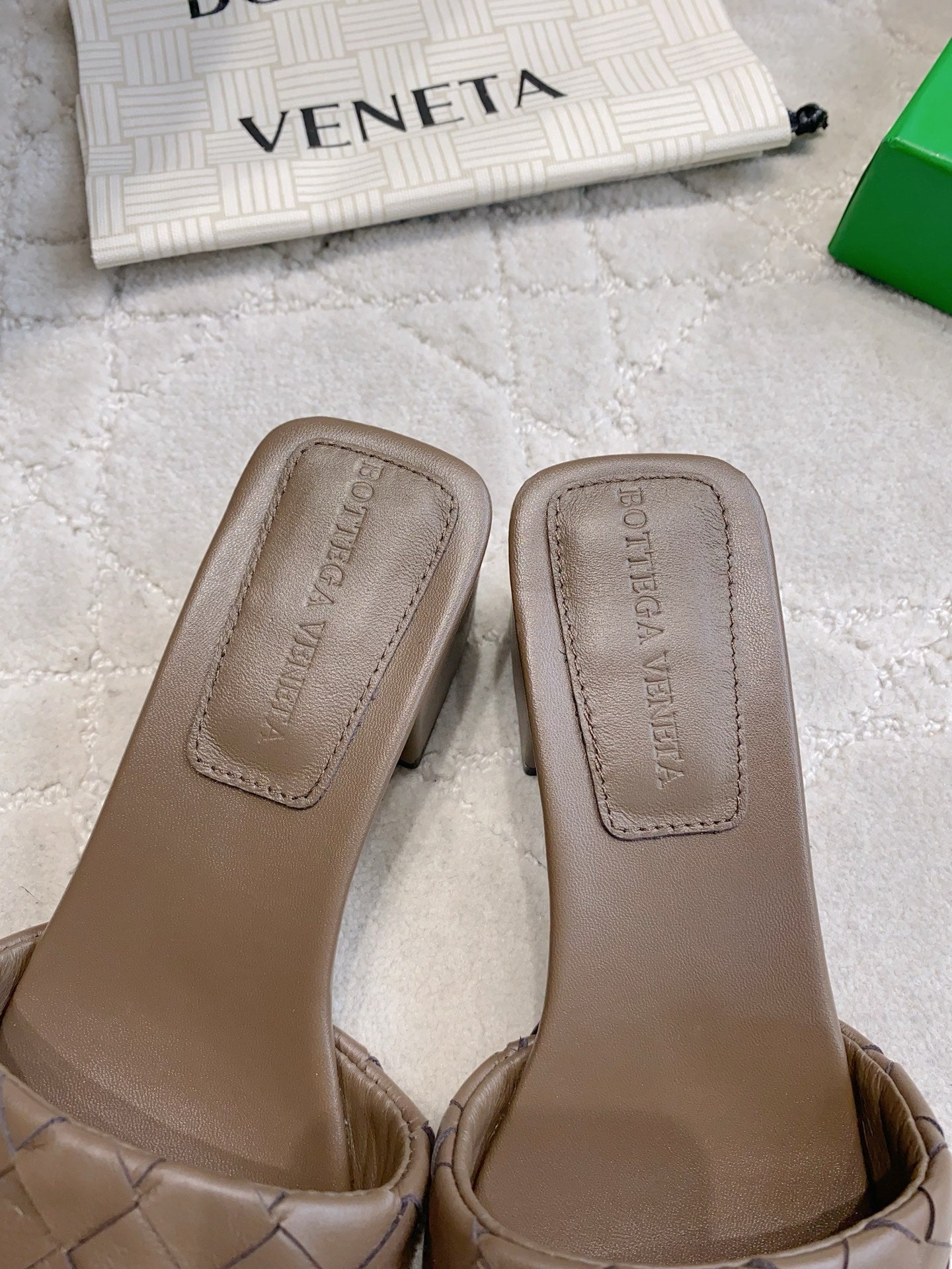 BOTTEGA VENETA 26S SQUARE-TOE HIGH-HEEL SANDALS 50 MM IN DARK BROWN LAMBSKIN
