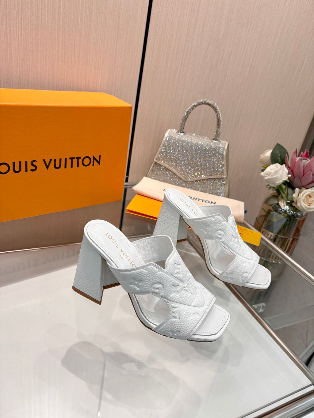 LV 26S HIGH-HEELED SANDALS 90 MM IN WHITE CALFSKIN
