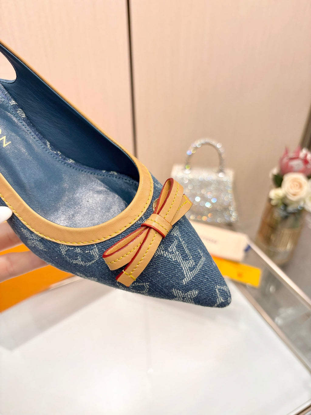LV 26S BOW-DETAIL SLINGBACK PUMPS 55 MM IN BLUE DENIM
