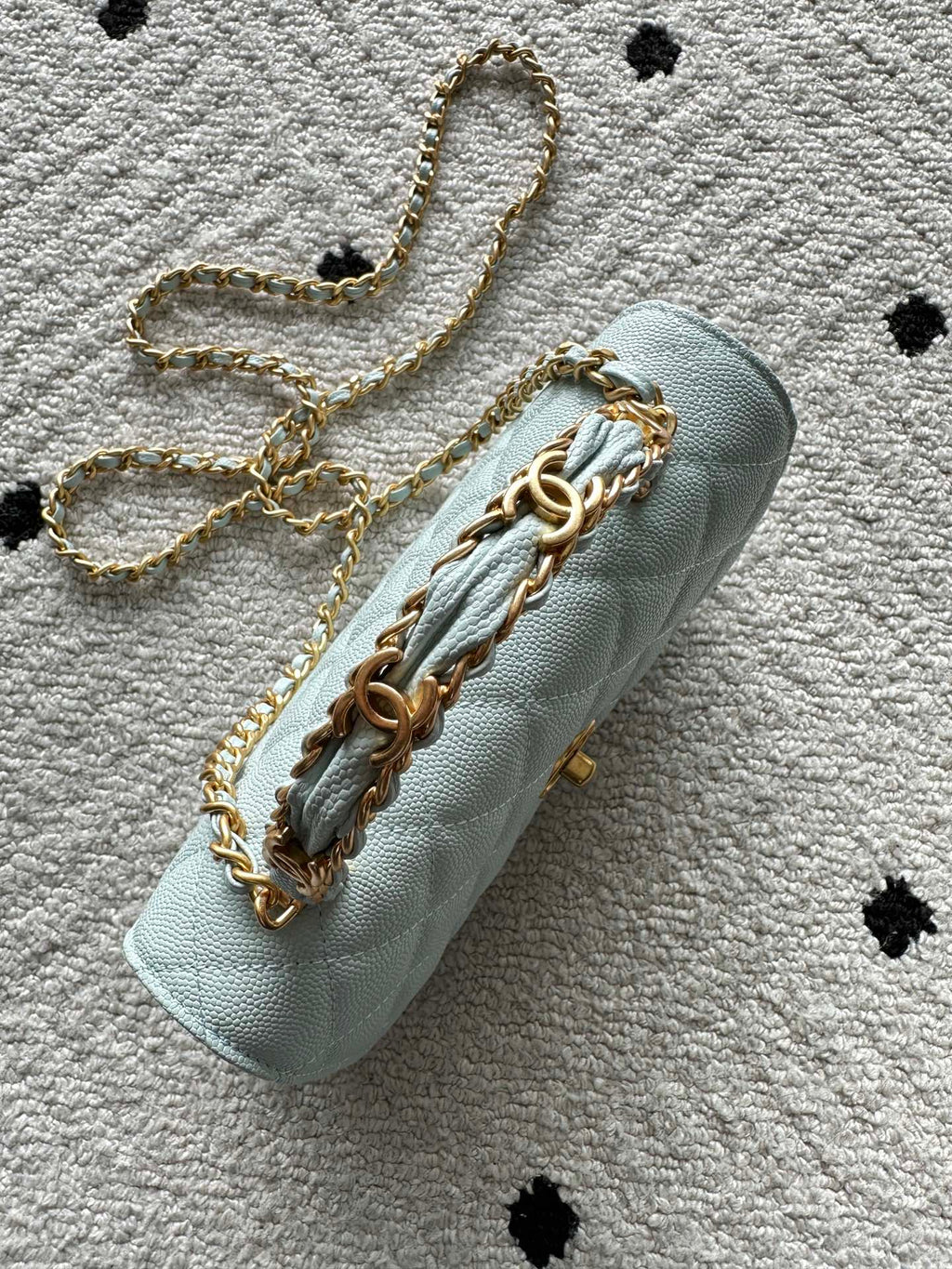 CHANEL 25S CLASSIC WALLET ON CHAIN 19 IN MINT GREEN PASTEL LAMBSKIN WITH GOLD HARDWARE