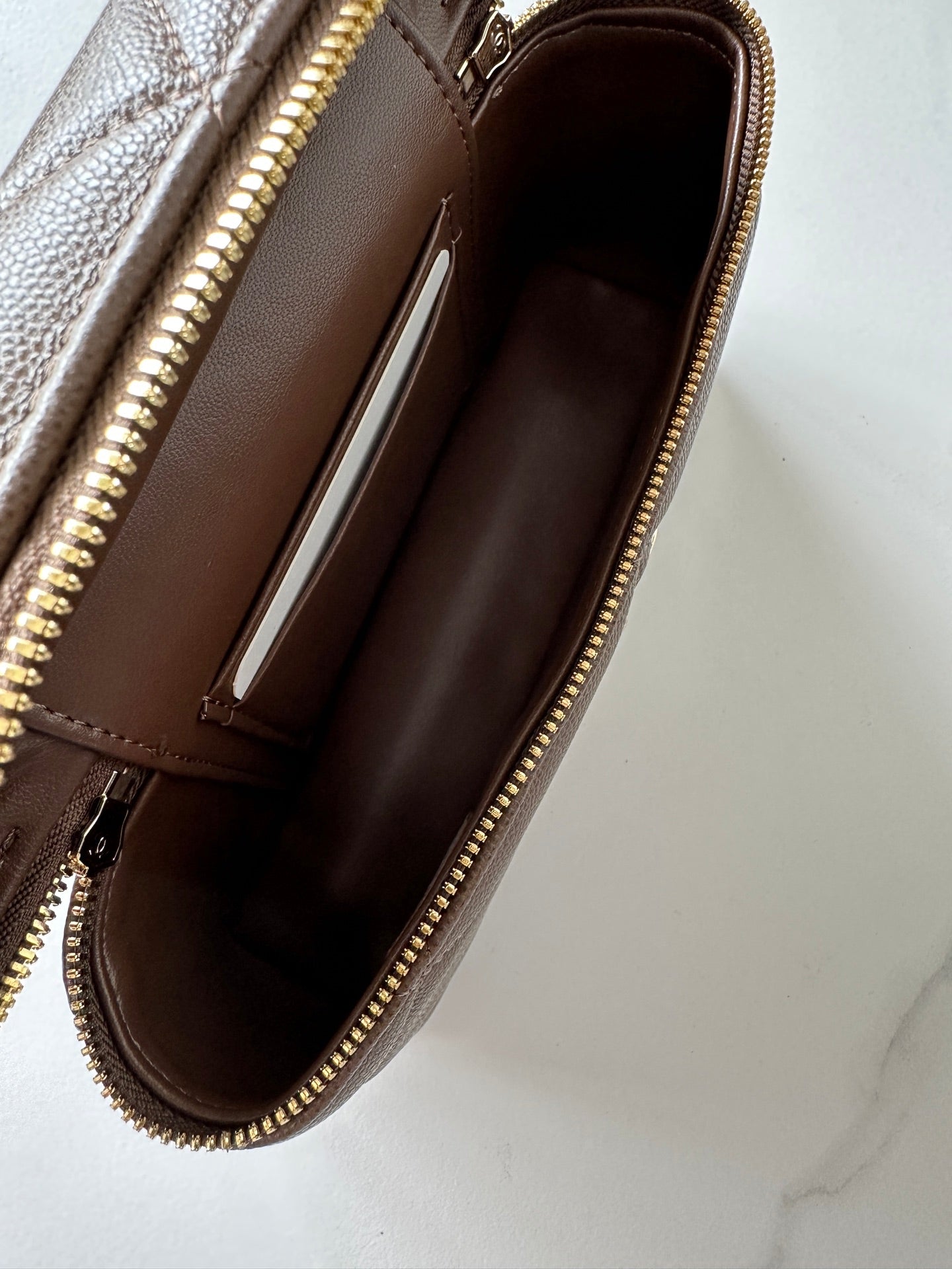 CHANEL 25S VANITY CLASSIC FLAP 19 IN CHOCOLATE BROWN QUILTED CALFSKIN GOLD HARDWARE