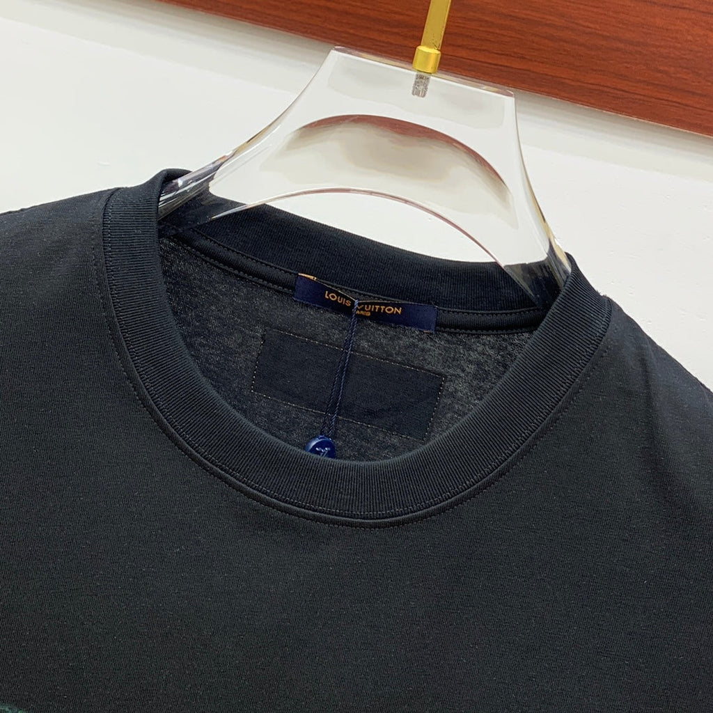LV T-SHIRT STYLIZED LOGO IN BLACK COTTON 238875