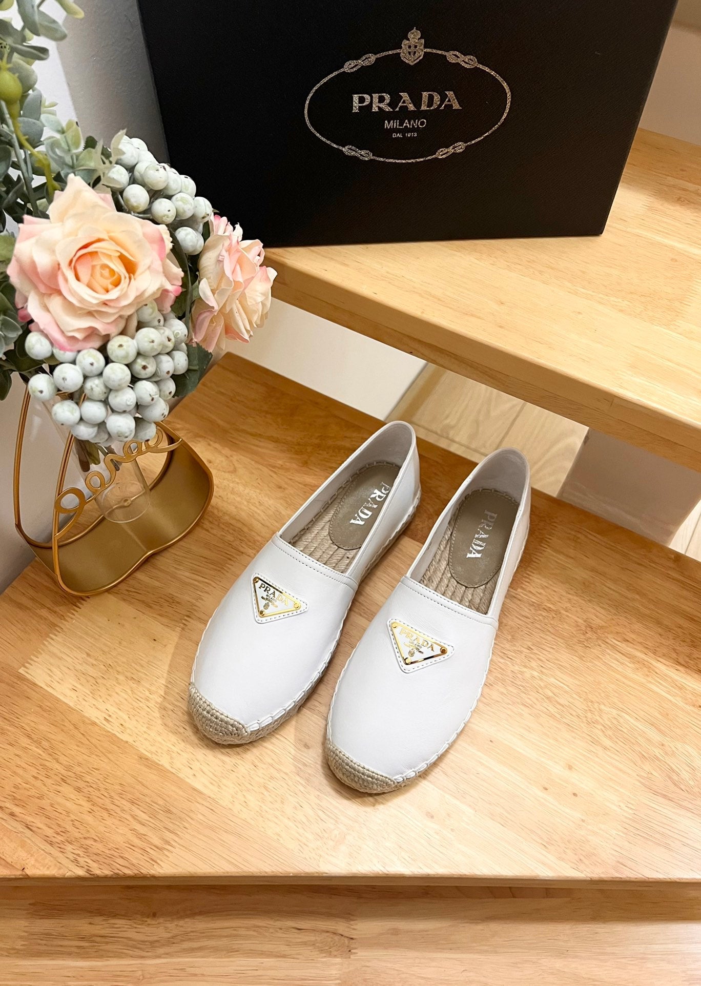 PRADA 26S LOGO ESPADRILLE SLIP ON FLATS IN WHITE CALFSKIN