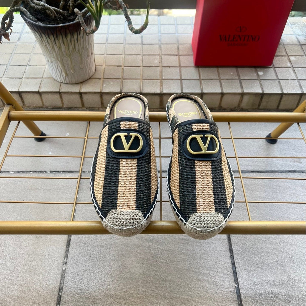VALENTINO 26S ESPADRILLE MULES IN BLACK AND BEIGE RAFFIA