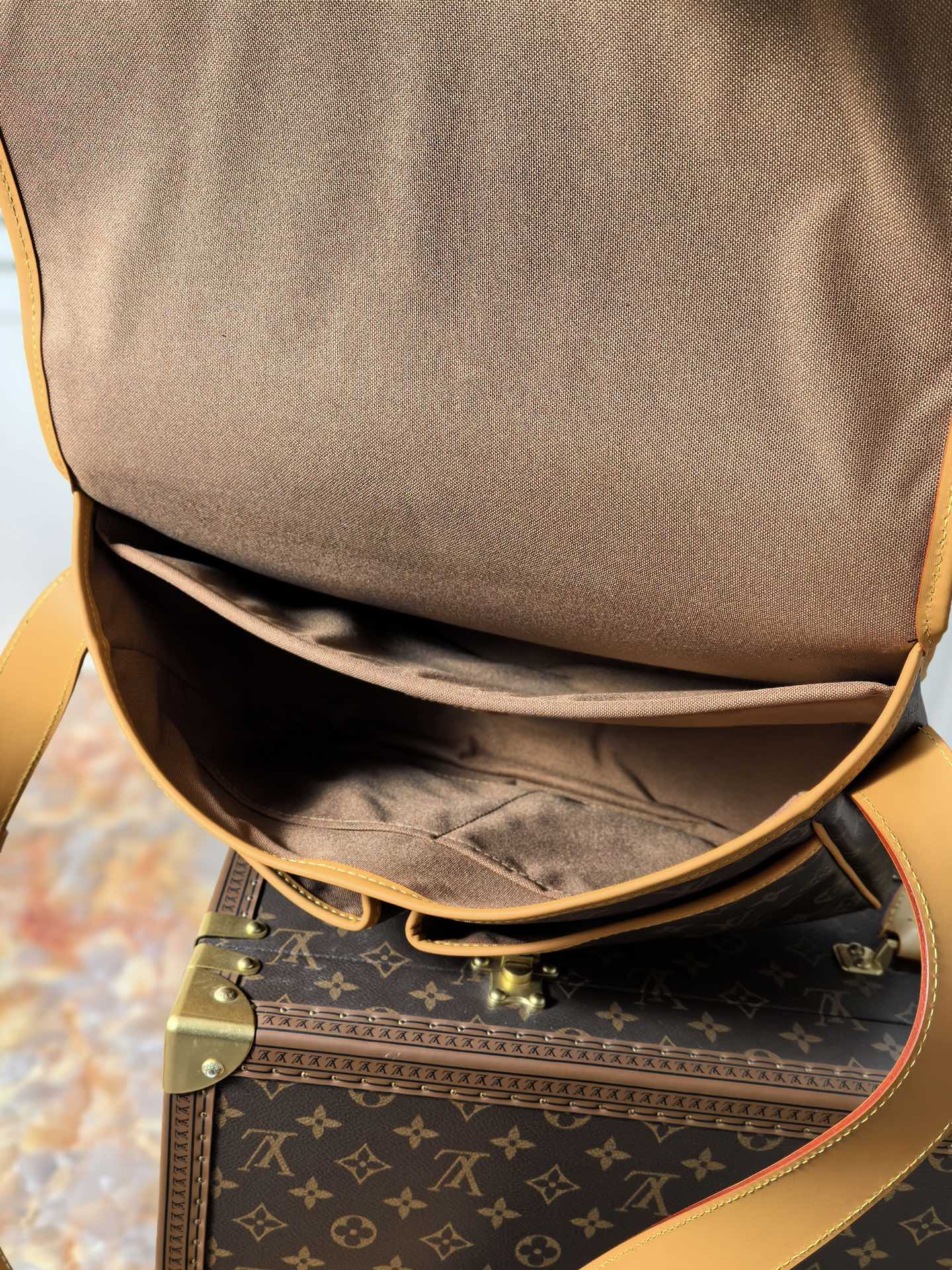 LV 25S SATCHEL BAG 35 IN BROWN CANVAS MONOGRAM GOLD HARDWARE