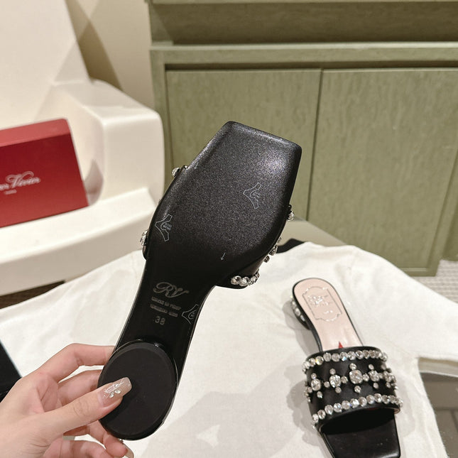 TRUMPET METALLIC MULES IN BLACK PATENT CALFSKIN WITH EMBELLISHED BUCKLE