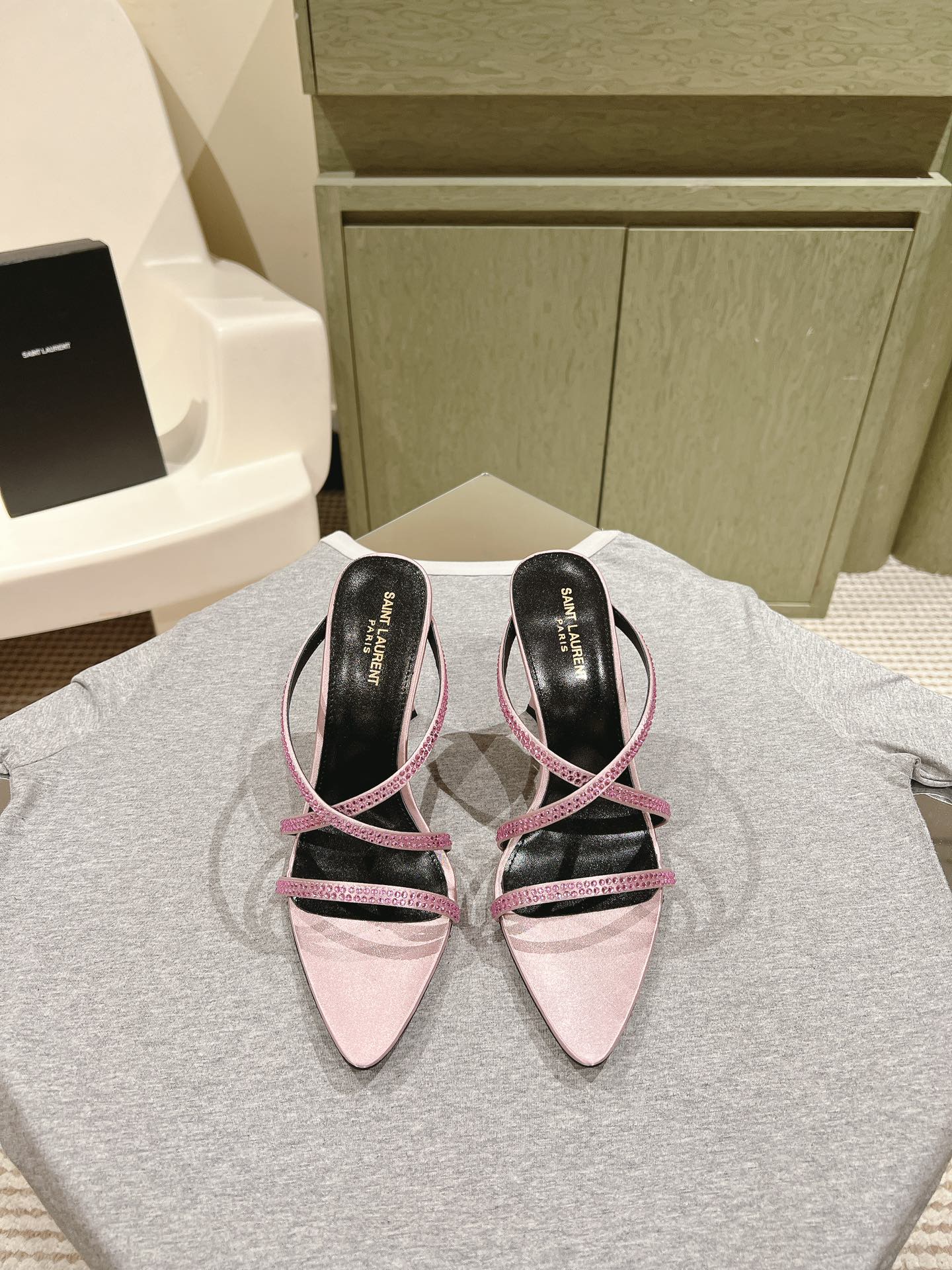 HIGH HEEL MULE 10 CM IN BABY PINK SATIN WITH RHINESTONES