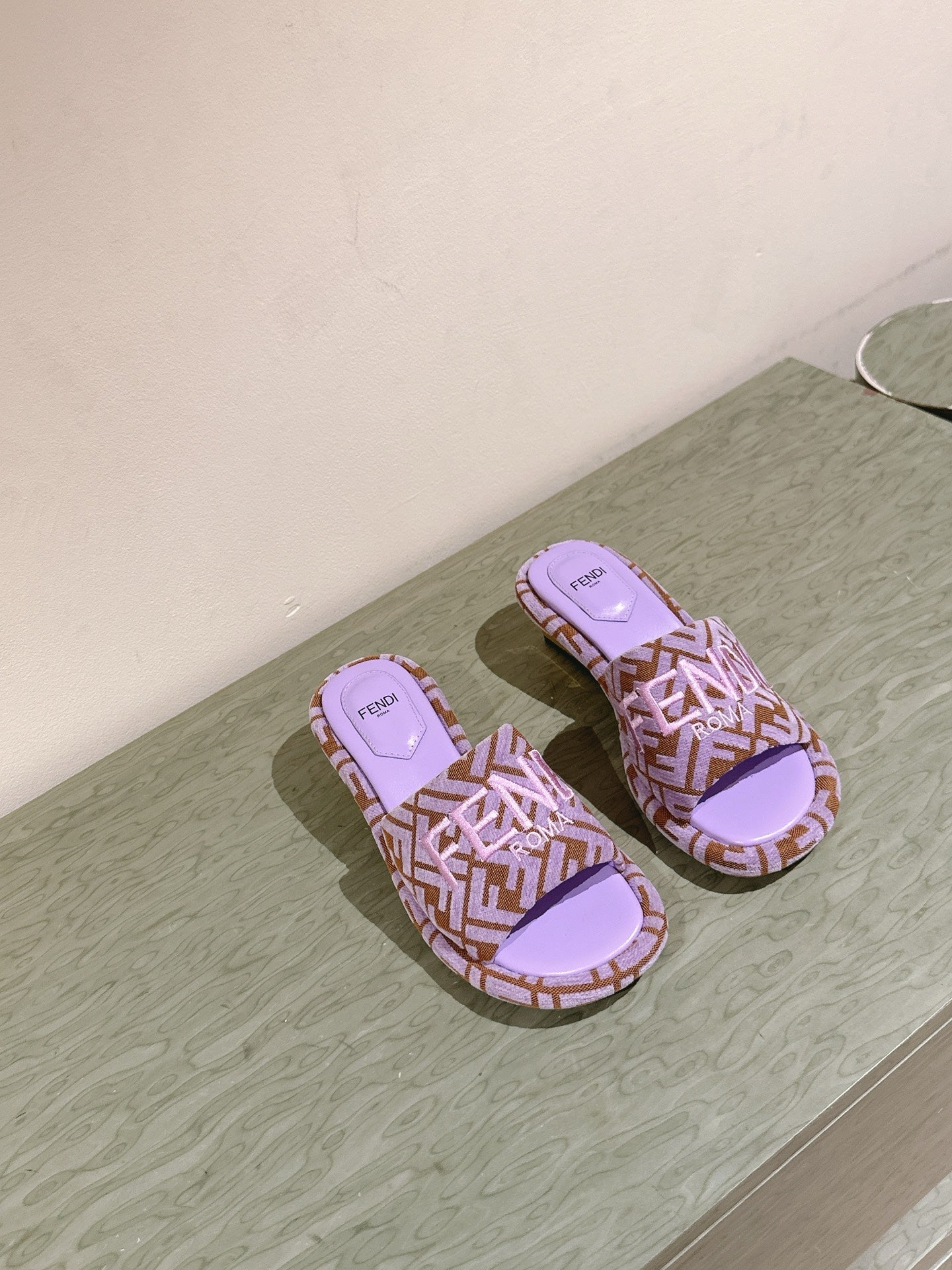 FENDI 26S HIGH SANDALS IN BROWN AND PURPLE FABRIC