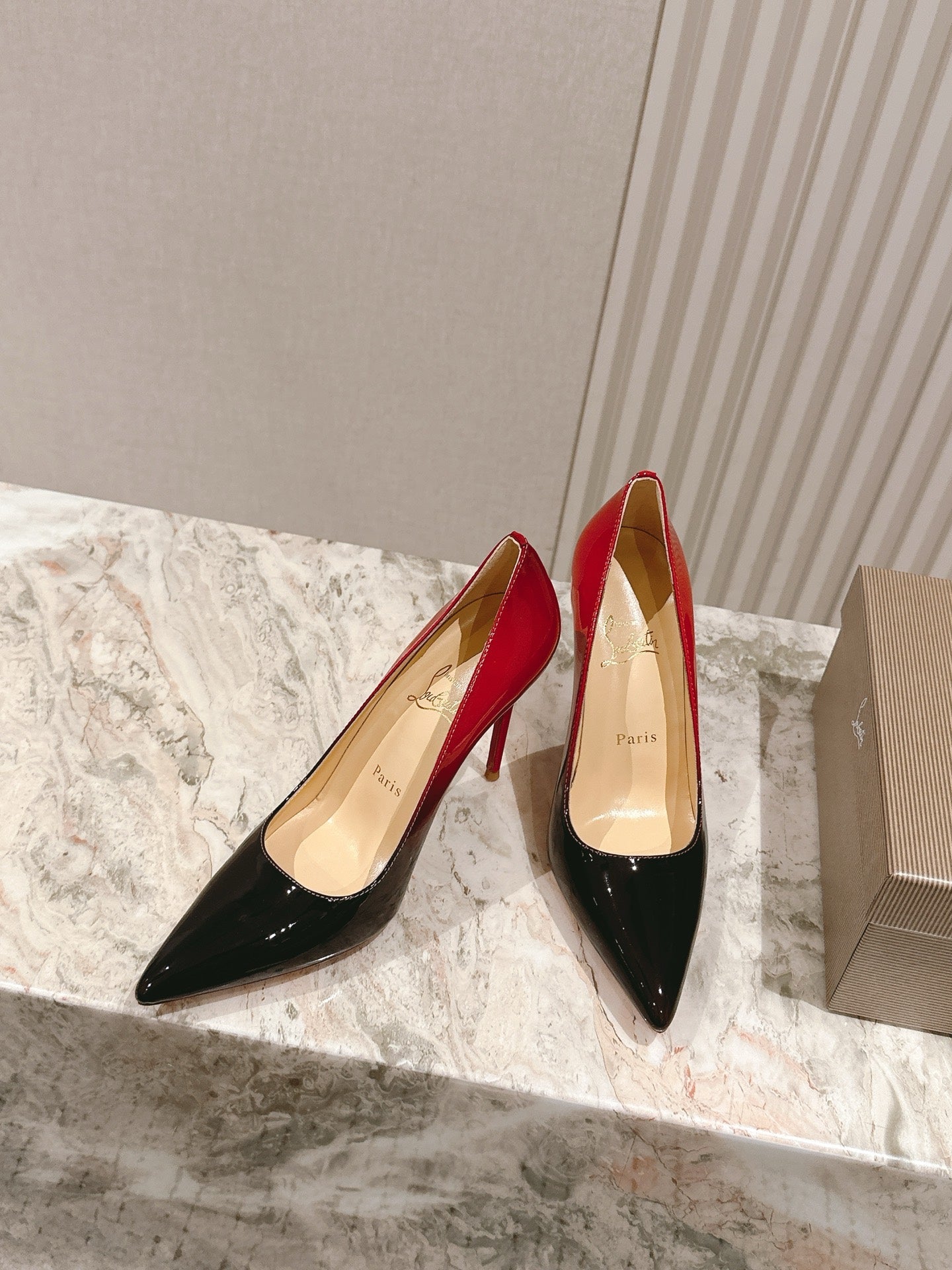 SPORTY KATE PUMPS 95MM IN GRADIENT RED GLOSSY CALFSKIN