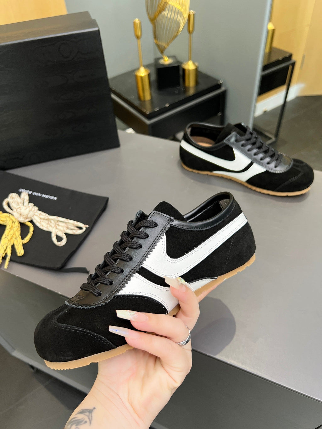 DRIES VAN NOTEN SNEAKER IN BLACK AND WHITE SUEDE