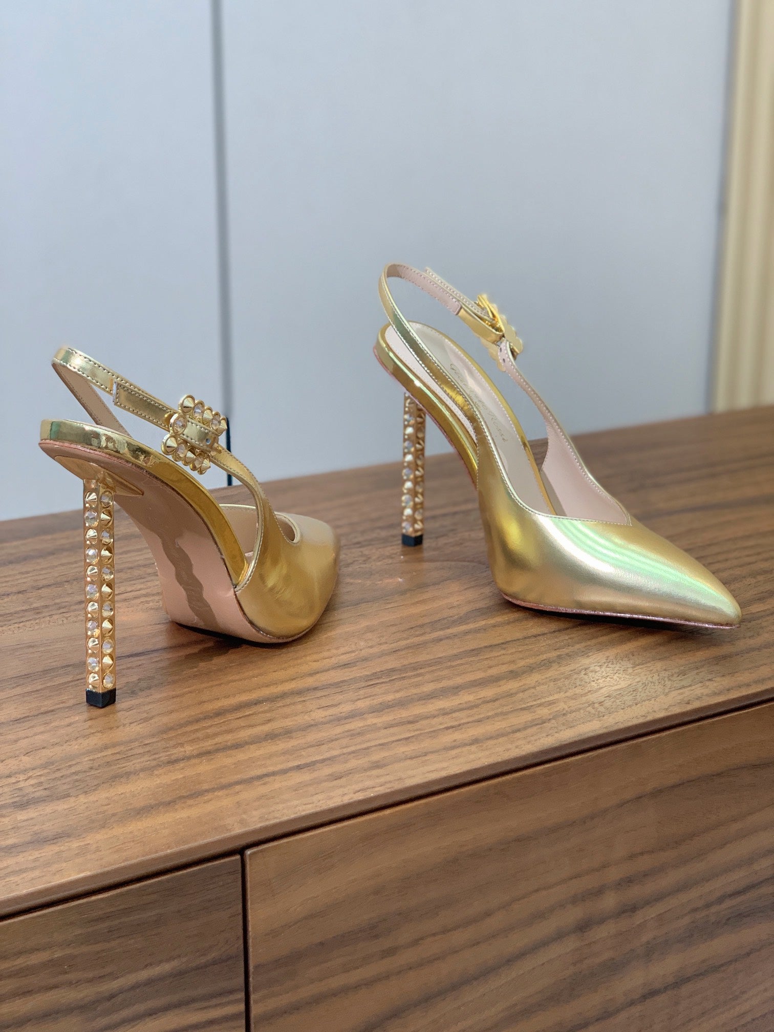 GIANVITO ROSSI 26S SLINGBACK HEELS 105 MM IN GOLD PATENT LAMBSKIN