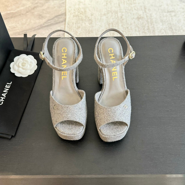 HIGH HEEL PLATFORM SANDALS IN DOVE GRAY SUEDE