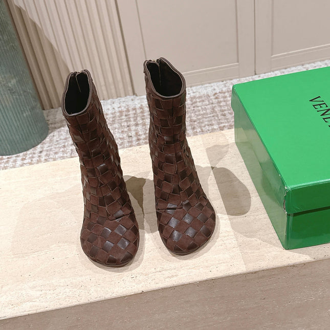 BOTTEGA VENETA 26S INTRECCIATO BOOTS 85 MM IN DARK BROWN SUEDE AND LAMBSKIN