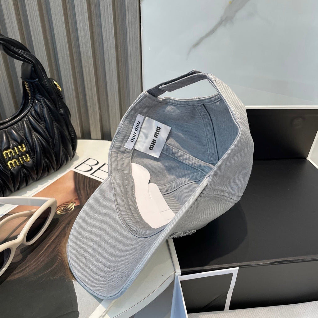 MIUMIU BASEBALL CAP STYLE 36
