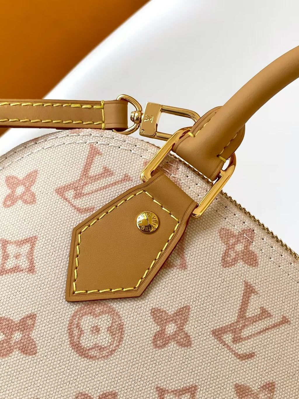 LV 26S ALMA BB BAG 23 IN BEIGE MONOGRAM CANVAS