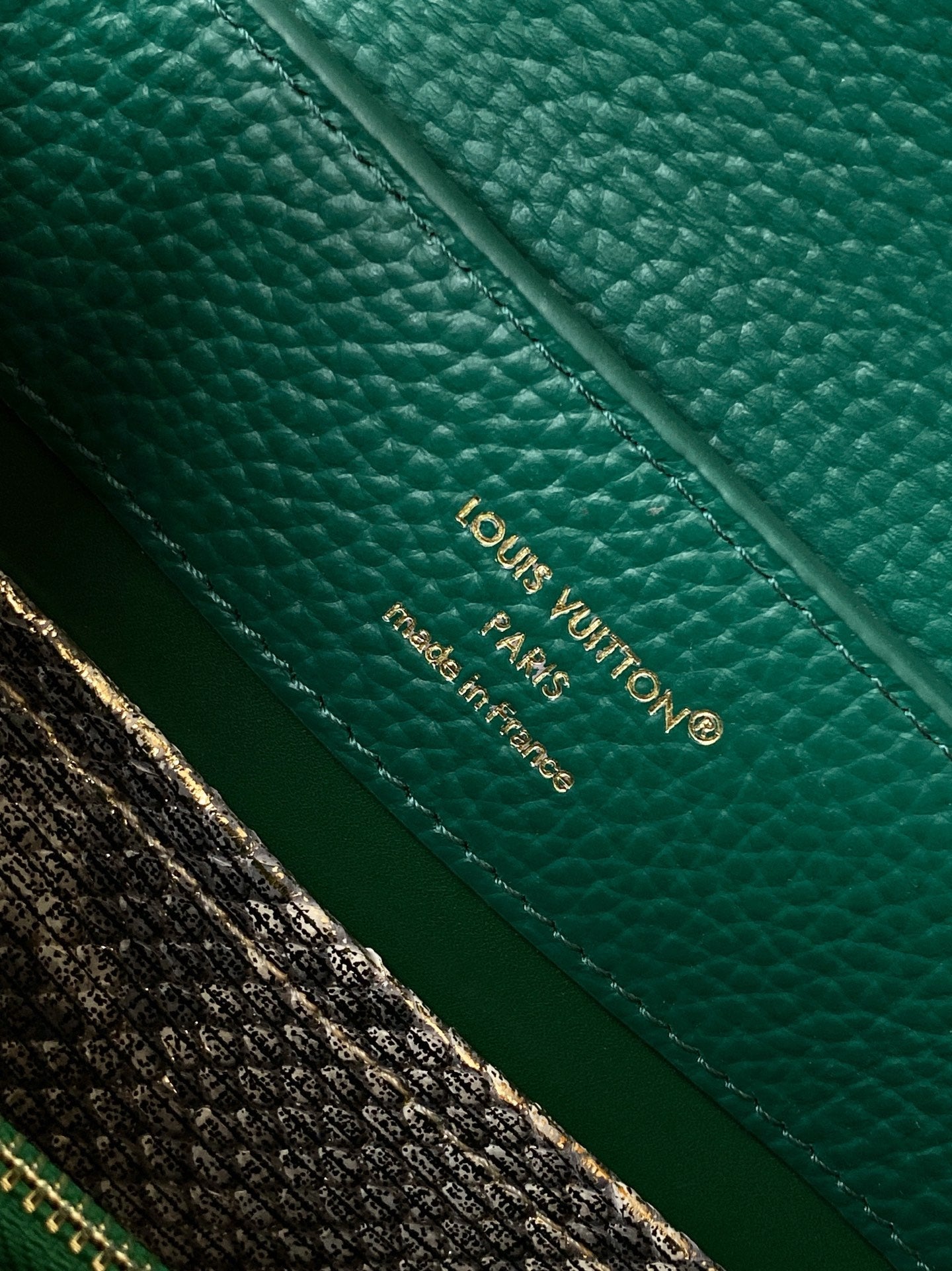 LV 26S CAPUCINES BAG 27 IN DARK GREEN TAURILLON CALFSKIN