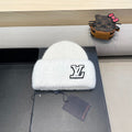 KNITTED BEANIE HAT IN WHITE WOOL AND RABBIT FUR 413354