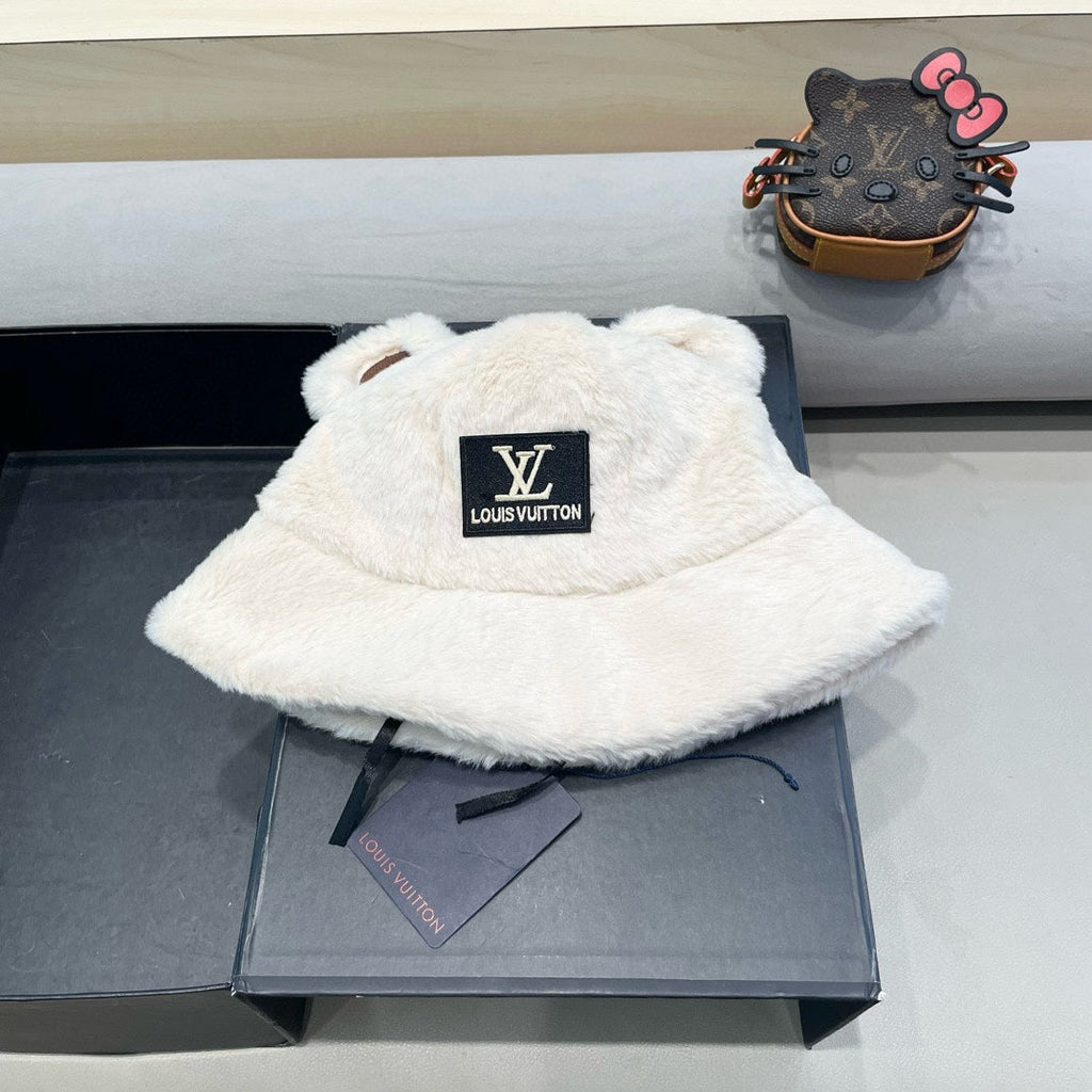 BUCKET HAT IN WHITE  WOOL AND LAMB FUR 434940