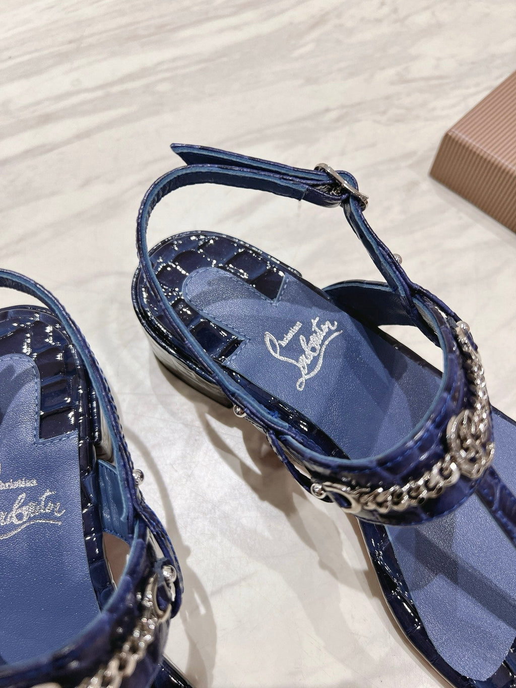 THONG SANDALS SLINGBACK 25MM IN SNAKE-EFFECT DARK BLUE CALFSKIN