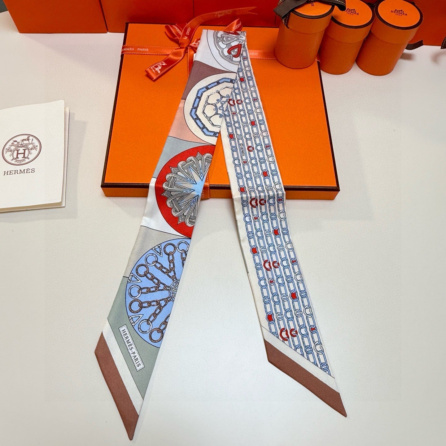 HERMES 25S SCARF 90 IN SILK 856723
