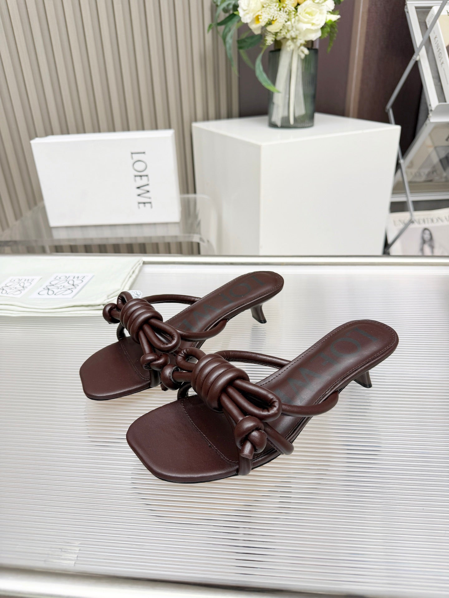 LOEWE 26S KITTEN HEEL KNOT SANDALS 45MM IN DARK BROWN CALFSKIN